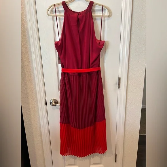 Chic Red Halter Sundress for Cocktail Events!! Brand New!! Plus size 20 - Picture 2 of 4